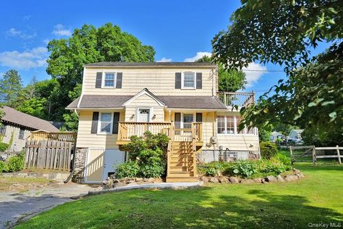 21 Cameron Rd, Brewster, NY, 10509-5844 | Card Image