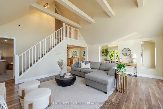 7474 Riverside Dr, House other with 3 bedrooms, 2 bathrooms and 6 parking in Port Franks ON | Image 12