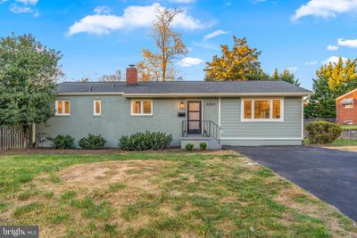 6054 Brook Drive, House other with 4 bedrooms, 2 bathrooms and null parking in FALLS CHURCH VA | Image 2