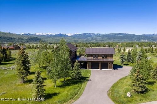 4305 S Little Horsethief Ln, Jackson, WY, 83001-7920 | Card Image
