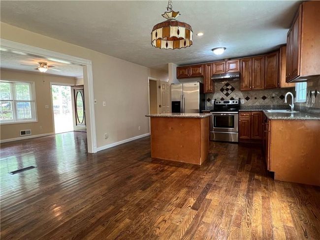3456 Davis Rd, House other with 3 bedrooms, 2 bathrooms and 2 parking in Marietta GA | Image 7