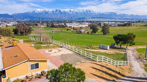 14250 Howe Pl, Beaumont, CA, 92223-2832 | Card Image