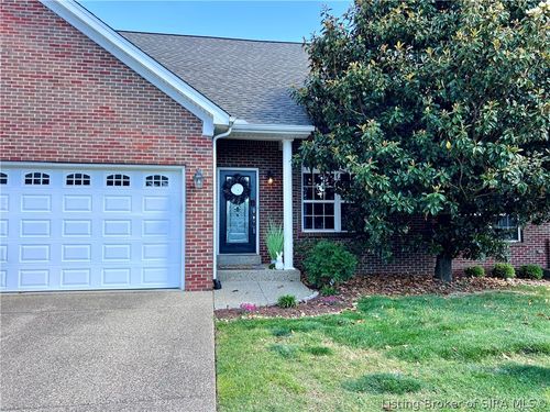2916 River Heritage Trl, Jeffersonville, IN, 47130-6844 | Card Image