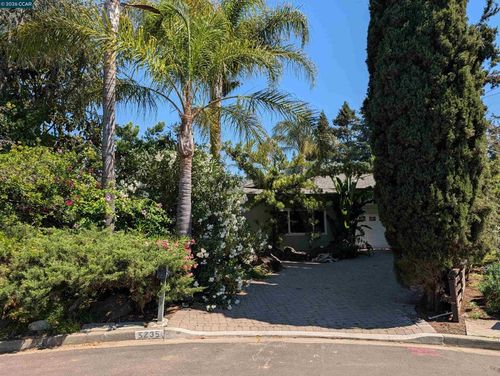 5235 La Corte Bonita, Concord, CA, 94521-3116 | Card Image