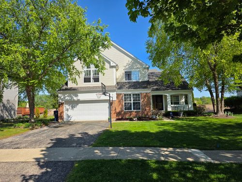 7943 Dada Dr, Gurnee, IL, 60031-5181 | Card Image