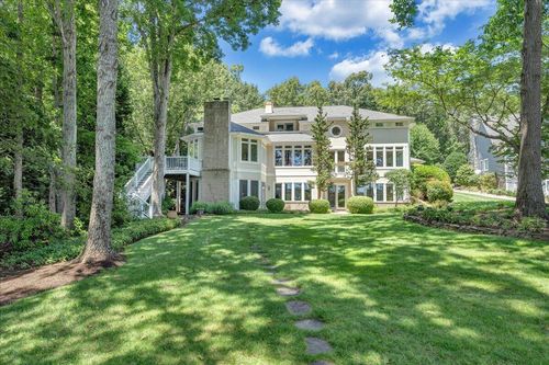 574 Waverly Ln, Moneta, VA, 24121-3226 | Card Image