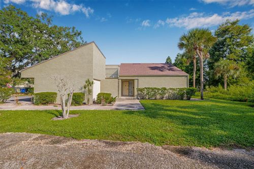 13509 Palmwood Ln, TAMPA, FL, 33618-8409 | Card Image