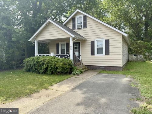 108 Oak St, FREDERICKSBURG, VA, 22401-3926 | Card Image