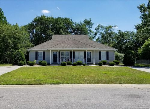 a-1008 Pinecrest Dr, Lumberton, NC, 28358-2011 | Card Image