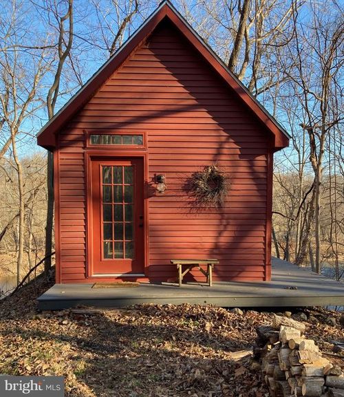 111 Aspero Ln, FALLING WATERS, WV, 25419 | Card Image