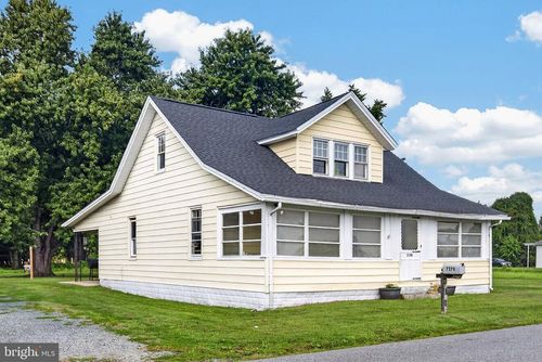 7378 Pine St, PITTSVILLE, MD, 21850-2082 | Card Image