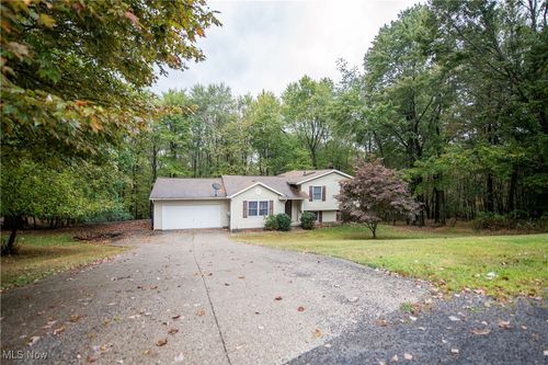 32 Latonka Trl, Malvern, OH, 44644-9645 | Card Image