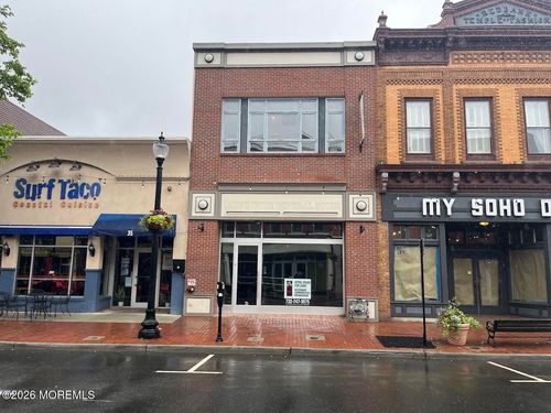 35 Broad St, Red Bank, NJ, 07701-2076 | Card Image