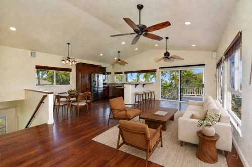 6 Iris Pl, Lahaina, HI, 96761-8301 | Card Image