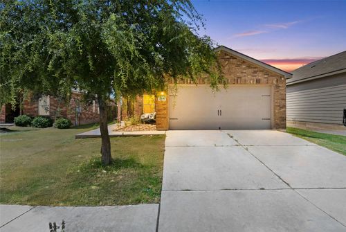 124 Continental Ave, Liberty Hill, TX, 78642-2018 | Card Image
