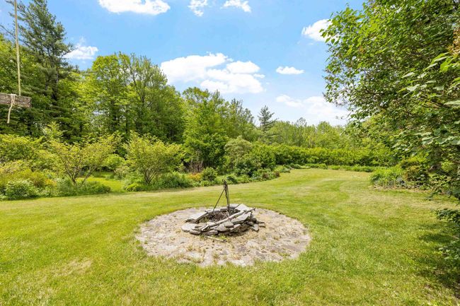 246 Windsor Rd, House other with 3 bedrooms, 3 bathrooms and null parking in Hillsborough NH | Image 48