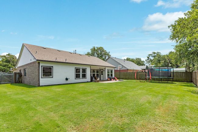 2234 Lake Forrest Dr, House other with 4 bedrooms, 2 bathrooms and 2 parking in West Columbia TX | Image 26