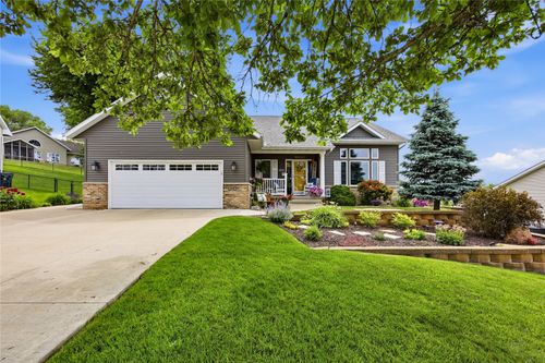 1403 Jackson Woods Ct Nw, Cedar Rapids, IA, 52405-1926 | Card Image