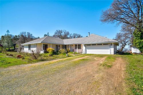 300 Stoney Oaks Boulevard, Bangor, CA, 95966 | Card Image