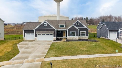 8367 Bauerridge Ave, Jenison, MI, 49428-6701 | Card Image