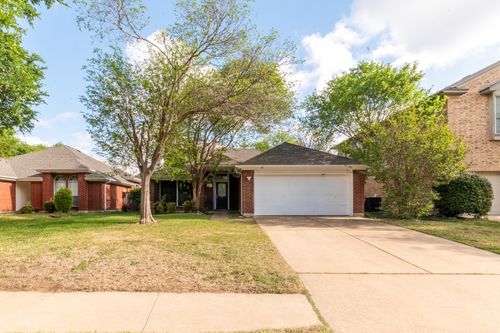 8412 Hillrock Dr, Round Rock, TX, 78681-3867 | Card Image