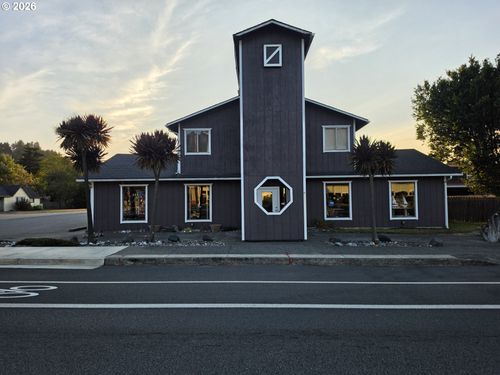 1205 Oregon St, Port Orford, OR, 97465-8730 | Card Image