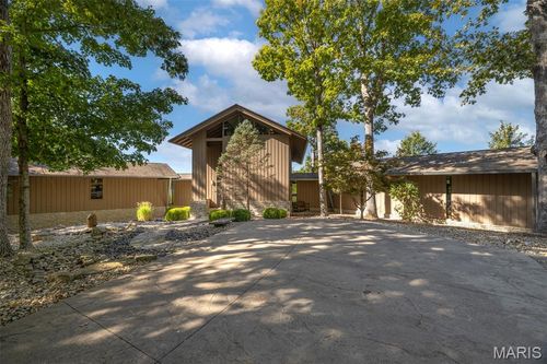 2297 Alpine Lake Dr, Innsbrook, MO, 63390-6532 | Card Image