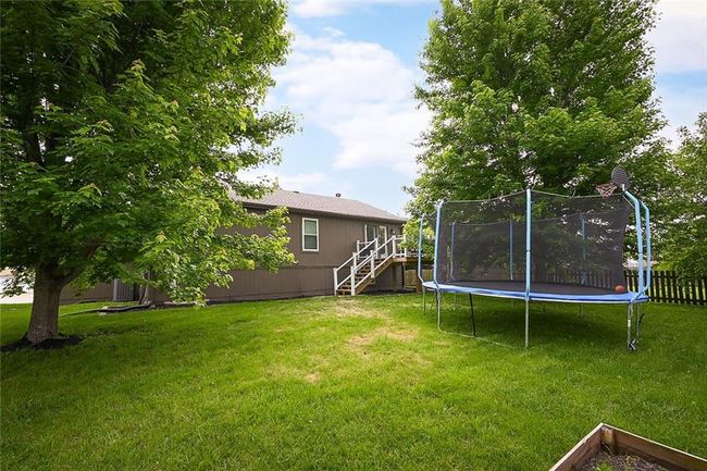 1216 Se Meridian Dr, House other with 4 bedrooms, 3 bathrooms and null parking in Lee's Summit MO | Image 25