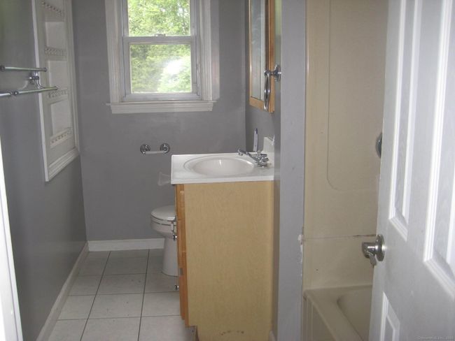23 Tamarac Rd, House other with 3 bedrooms, 2 bathrooms and null parking in Wallingford CT | Image 8