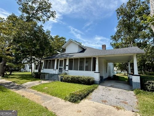 450 S Rountree St, Metter, GA, 30439-4828 | Card Image