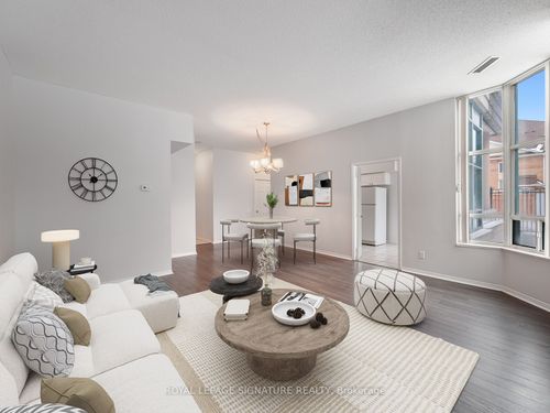 102-5 Emerald Lane, Thornhill, ON, L4J8P7 | Card Image