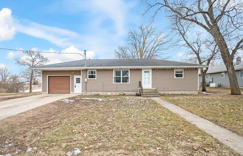 812 Main St N, Minnesota Lake, MN, 56068-3127 | Card Image