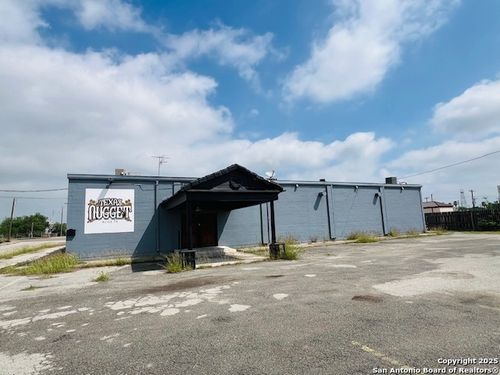 120 S Aransas St, Alice, TX, 78332-4950 | Card Image