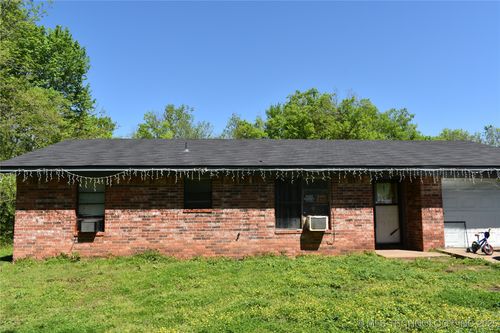 1408 W Kiamichi St, Hugo, OK, 74743-6414 | Card Image