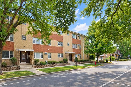 b6-38 Elgin Avenue, Forest Park, IL, 60130 | Card Image