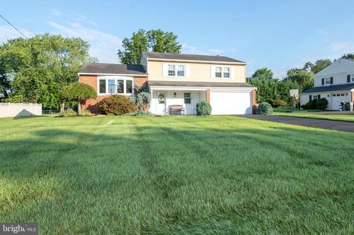 522 Fairhill Dr, Churchville, PA, 18966-1457 | Card Image