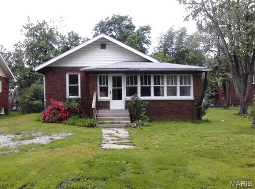 411 Southard Pl, South Roxana, IL, 62087-1560 | Card Image
