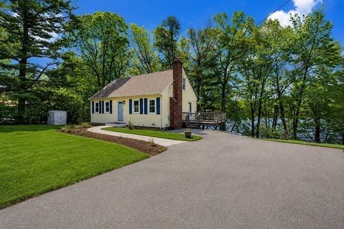 117 Oak Ridge Dr, Ayer, MA, 01432-1439 | Card Image