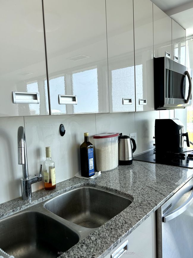 1029 - 652 Princess St, Condo with 0 bedrooms, 1 bathrooms and null parking in Kingston ON | Image 4