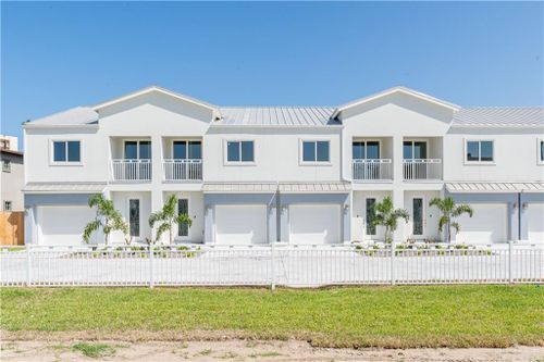 g-109 E Parade Dr, South Padre Island, TX, 78597-7625 | Card Image