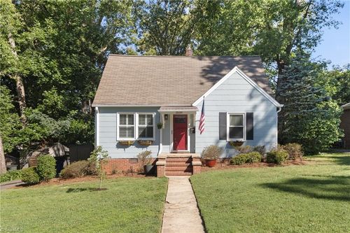 2509 Walker Ave, Winston-Salem, NC, 27103-4335 | Card Image