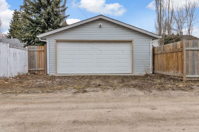 284 Acadia Drive Se, House other with 4 bedrooms, 2 bathrooms and 4 parking in Calgary AB | Image 37