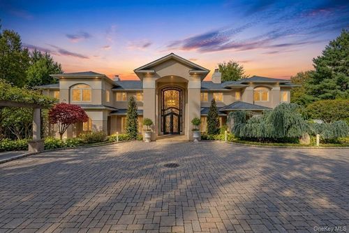 5 Glen Hill Court, Huntington, NY, 11746 | Card Image