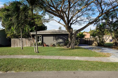 1955 Thomas St, Hollywood, FL, 33020-2130 | Card Image