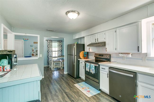 243 Magnolia Ave, House other with 3 bedrooms, 2 bathrooms and null parking in Aransas Pass TX | Image 9
