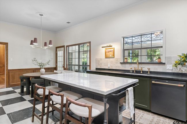 6307 Shady Oaks Dr, House other with 4 bedrooms, 4 bathrooms and null parking in Tyler TX | Image 17