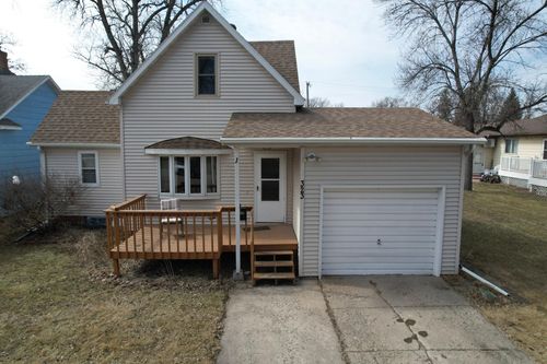 323 10th St N, Breckenridge, MN, 56520-1615 | Card Image