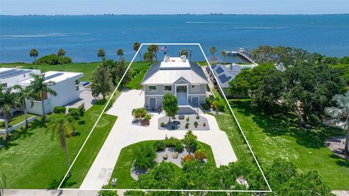7418 Westmoreland Dr, SARASOTA, FL, 34243-1429 | Card Image