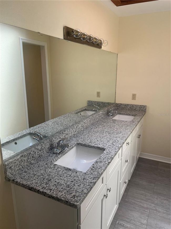 Master Bath | Image 25