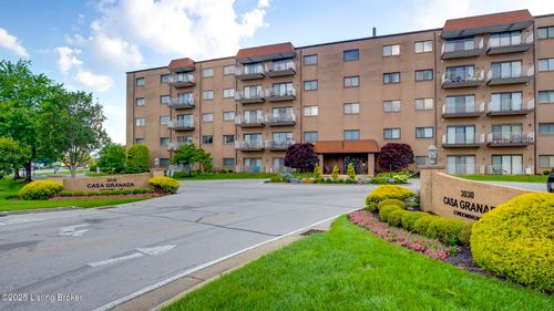 apt-201-3030 Breckenridge Ln, Louisville, KY, 40220-2162 | Card Image